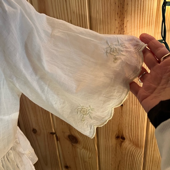 🌸🦅🤍American Eagle Outfitters White Lace-Up Blouse🤍🦅🌸 - Picture 6 of 11